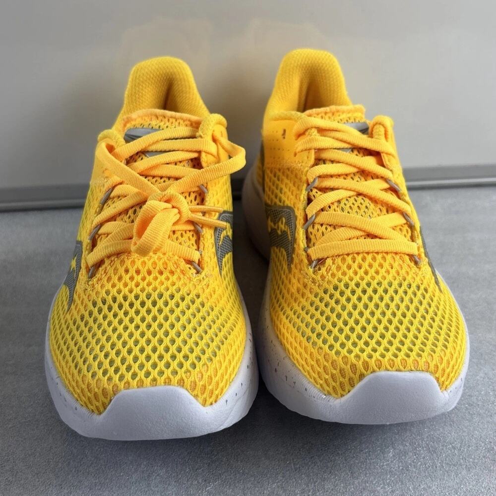 Saucony Kinvara 14 Essence Low Top Running Shoes Women's Yellow Silver Size 5